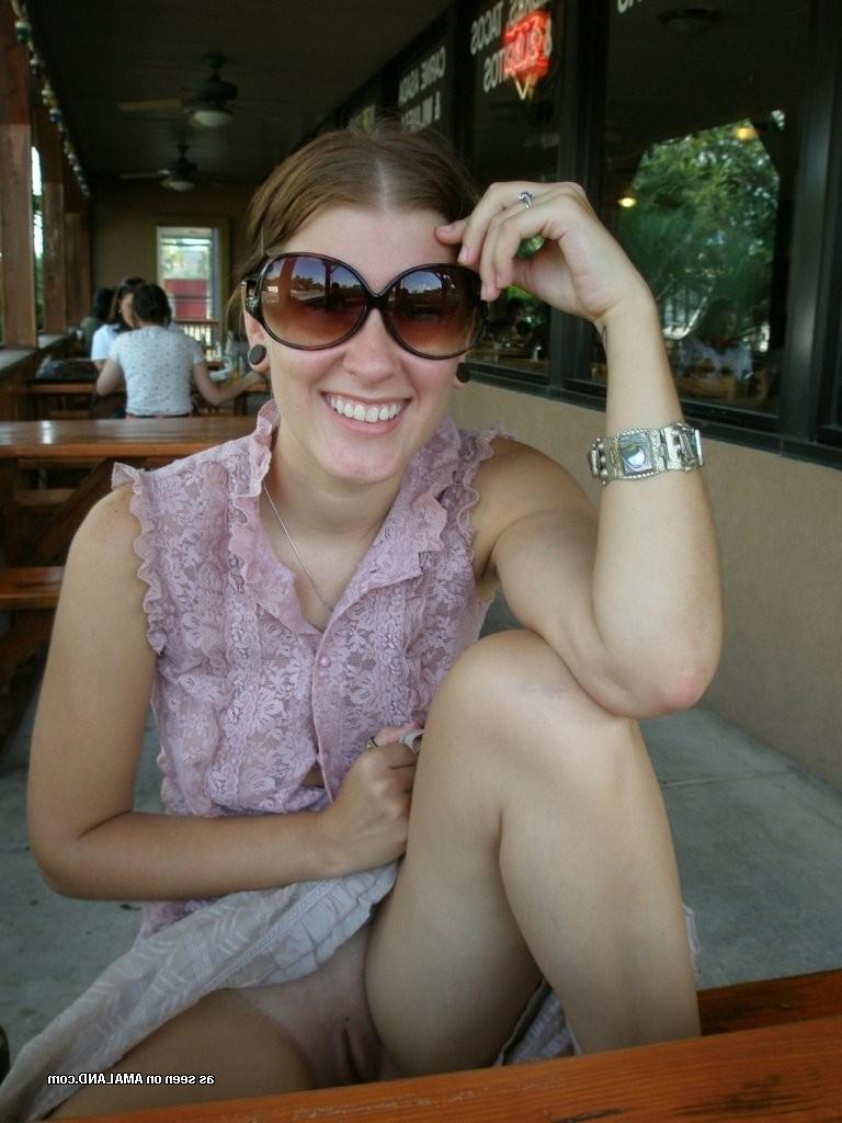15P Exhibitionist amateur teen girlfriend flashing in public places