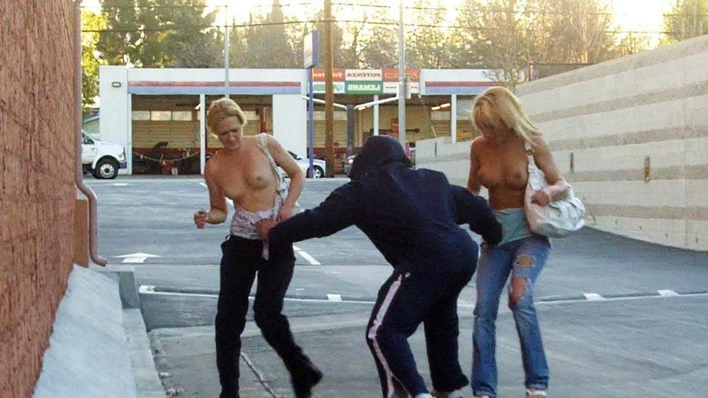 16P Naughty chicks getting exposed in public
