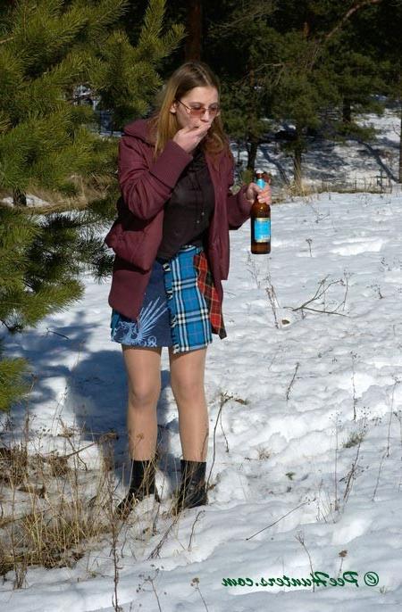 16P Teen peeing in the snow forest