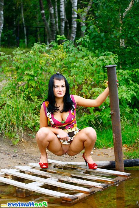 15P Nasty ho got busted urinating right into the lake