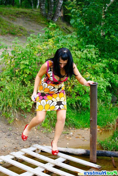 15P Nasty ho got busted urinating right into the lake