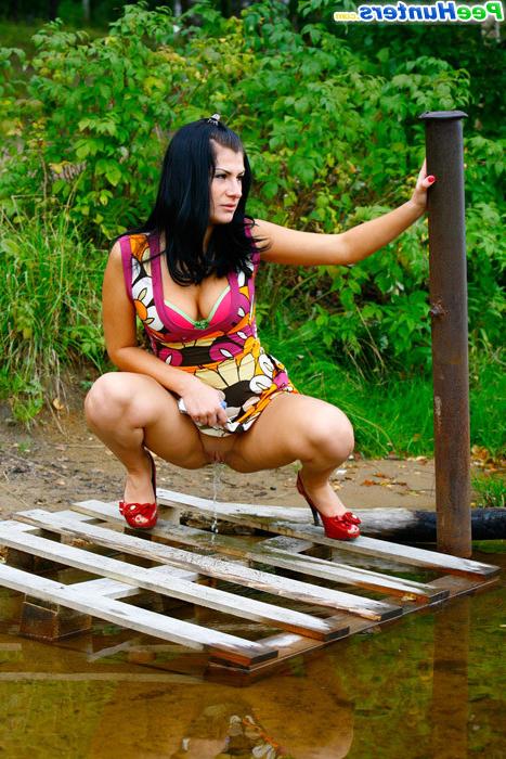 15P Nasty ho got busted urinating right into the lake