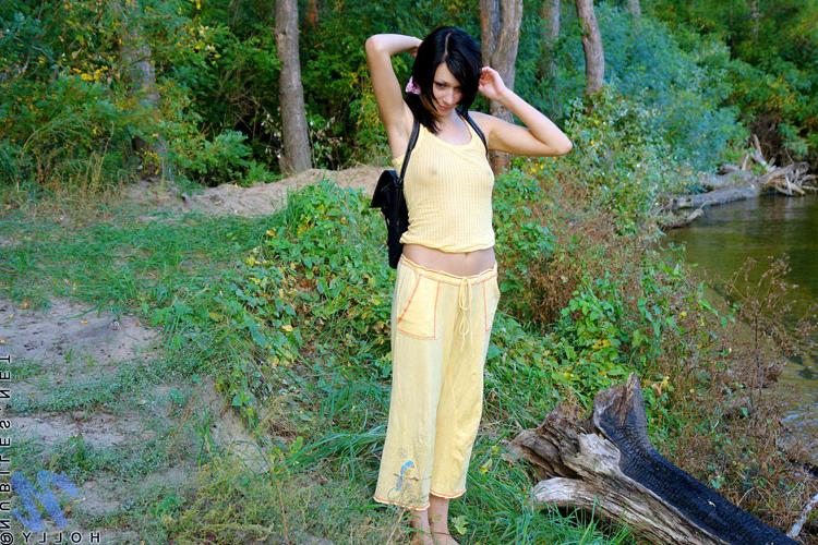 15P Topless amateur teenie letting her juicy assets exposed in the woods