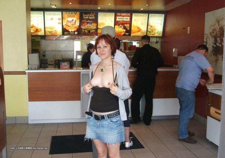 15P Redhead GF gets naked in public and in a field in homemade pix