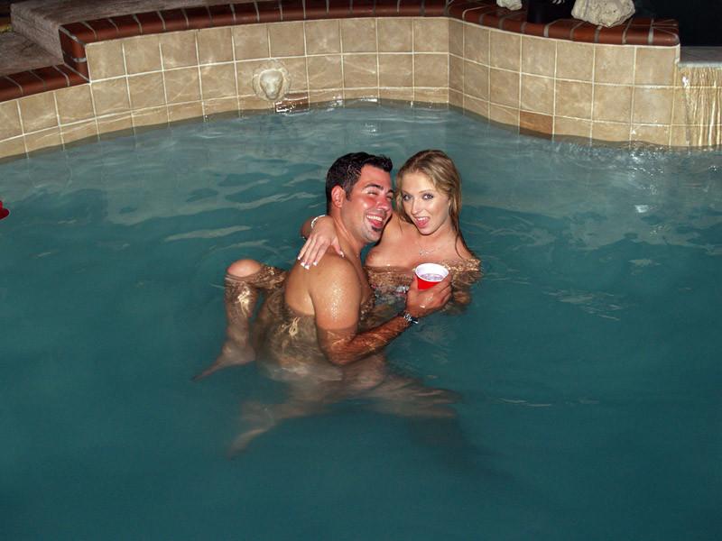19P torpedoes his tongue right in between her thighs. He slurps on her oyster then r