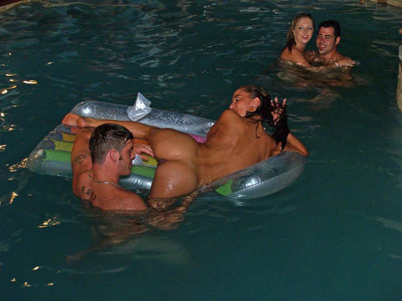 19P torpedoes his tongue right in between her thighs. He slurps on her oyster then r