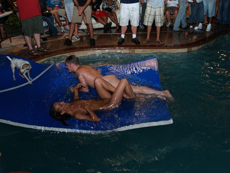 19P torpedoes his tongue right in between her thighs. He slurps on her oyster then r