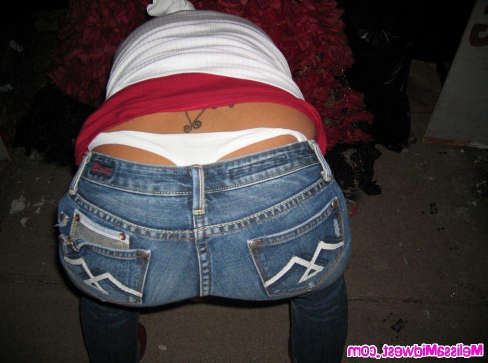 15P Amateur Melissa Midwest drunk and horny in public