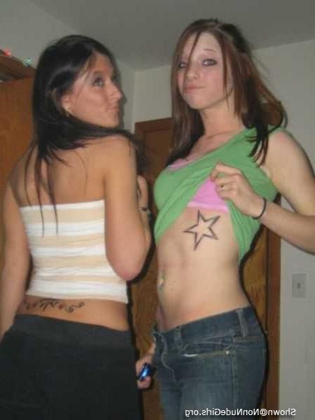 20P Amateur punk rocker chicks