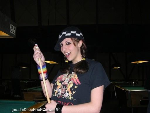 20P Amateur punk rocker chicks