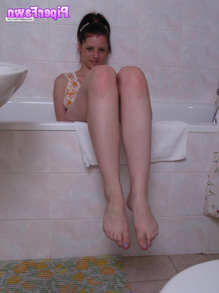 16P Busty redhead teen showering