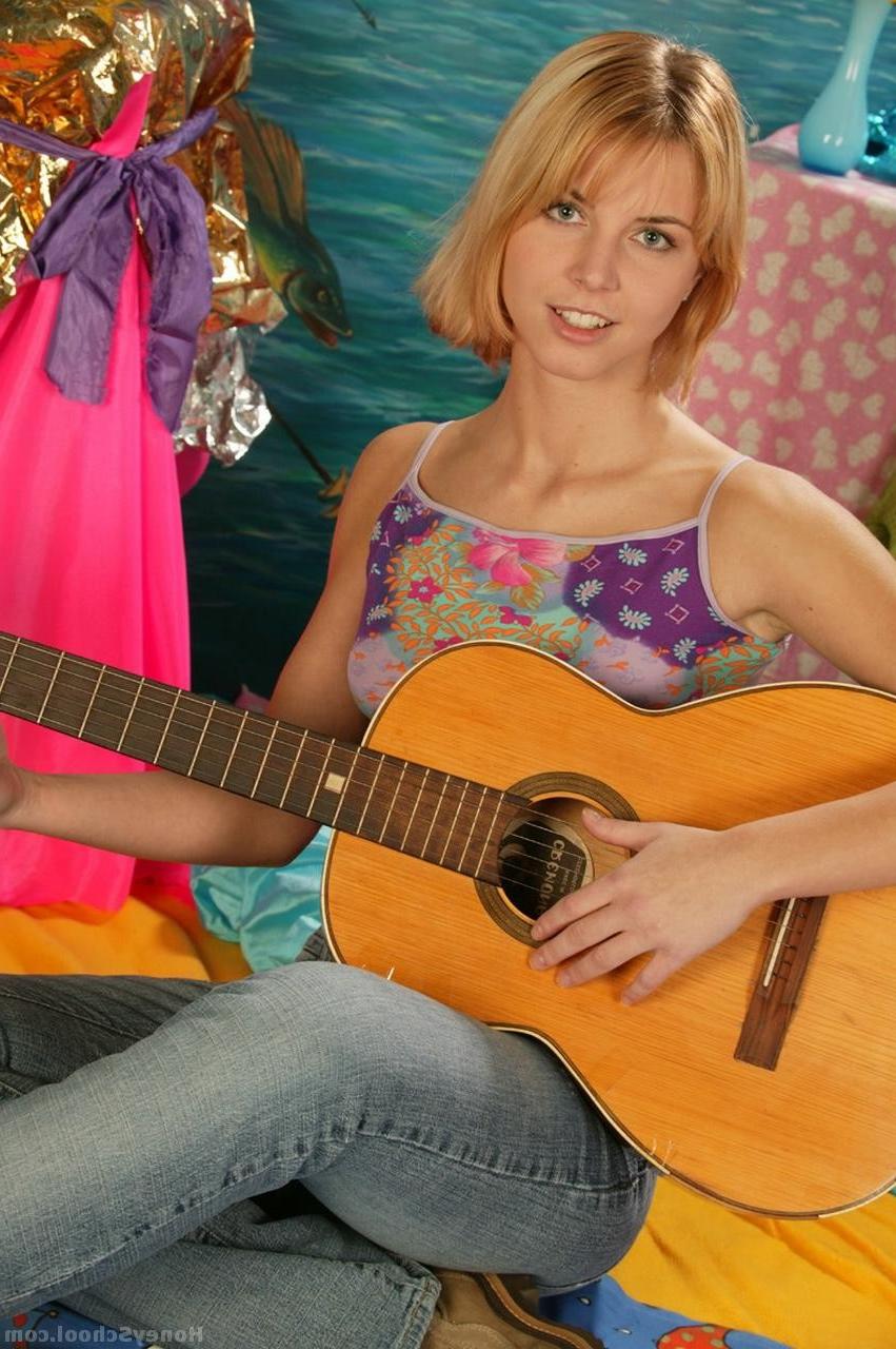 15P Sharon M Music Makes Her Moist