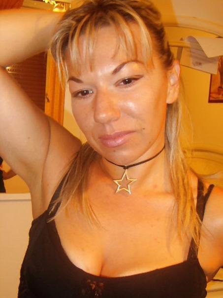 23P Blonde milf Bitch