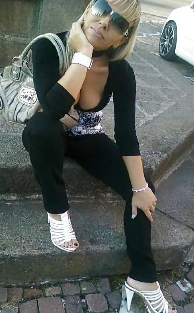 23P Blonde milf Bitch
