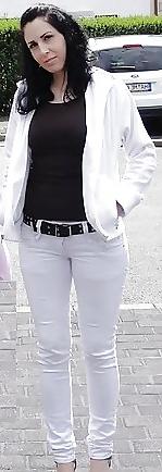 25P Comment this dirty bitch plz