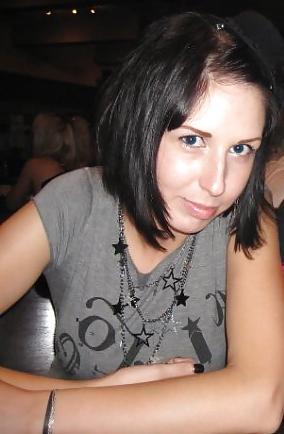 25P Comment this dirty bitch plz