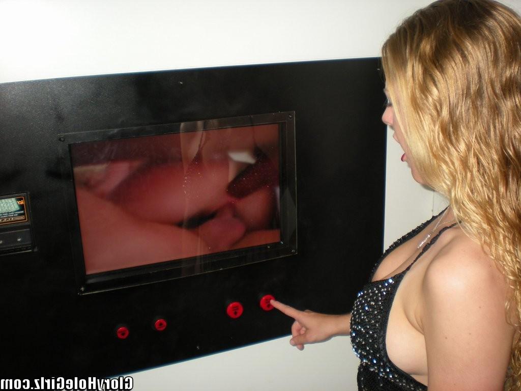 20P Busty babe fucking while sucking strangers cocks at gloryhole