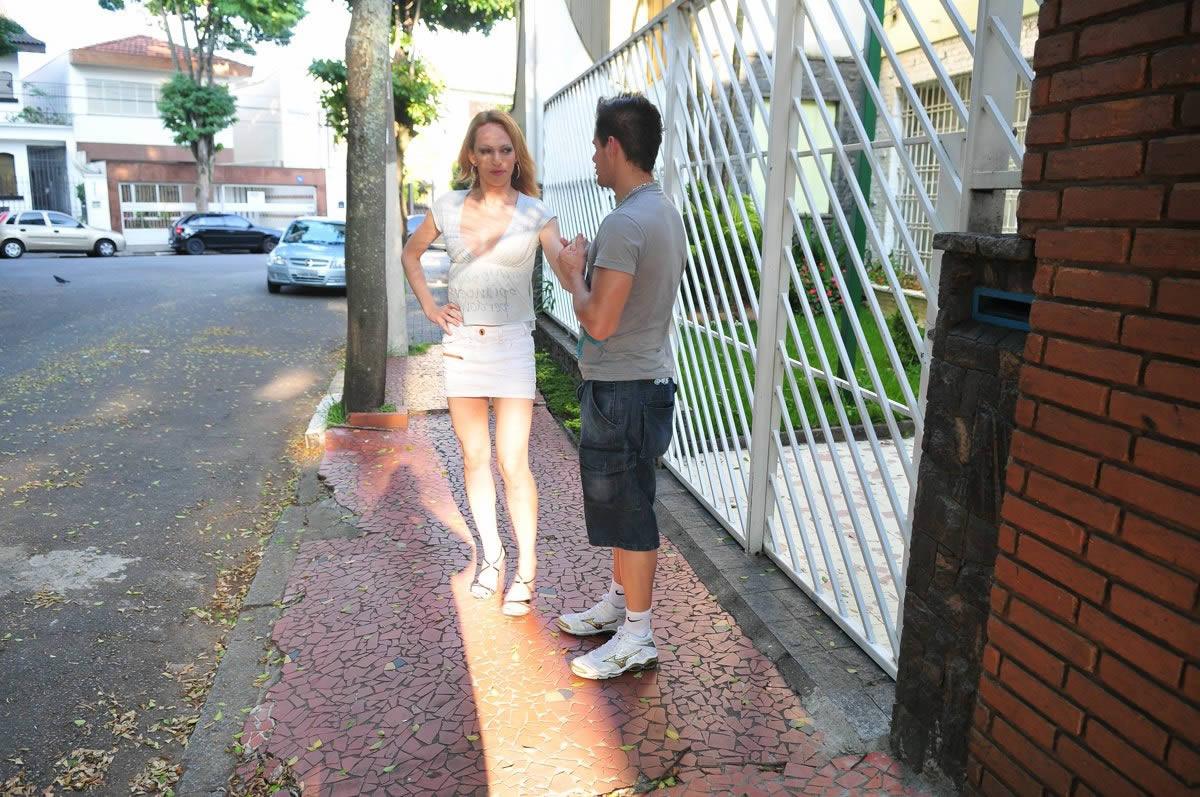 15P Dude cheats on wife with tranny girlfriend