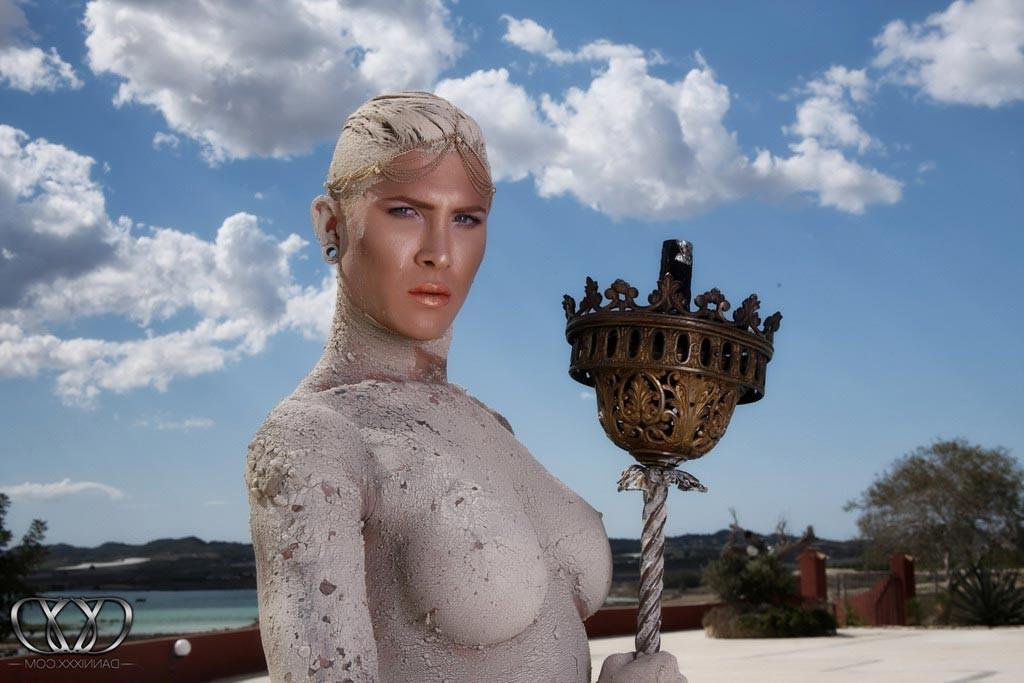 12P TS superstar Danni Daniels covered in mud