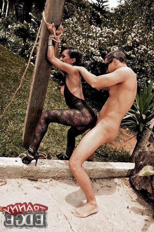 15P Tranny Tied To a Tree