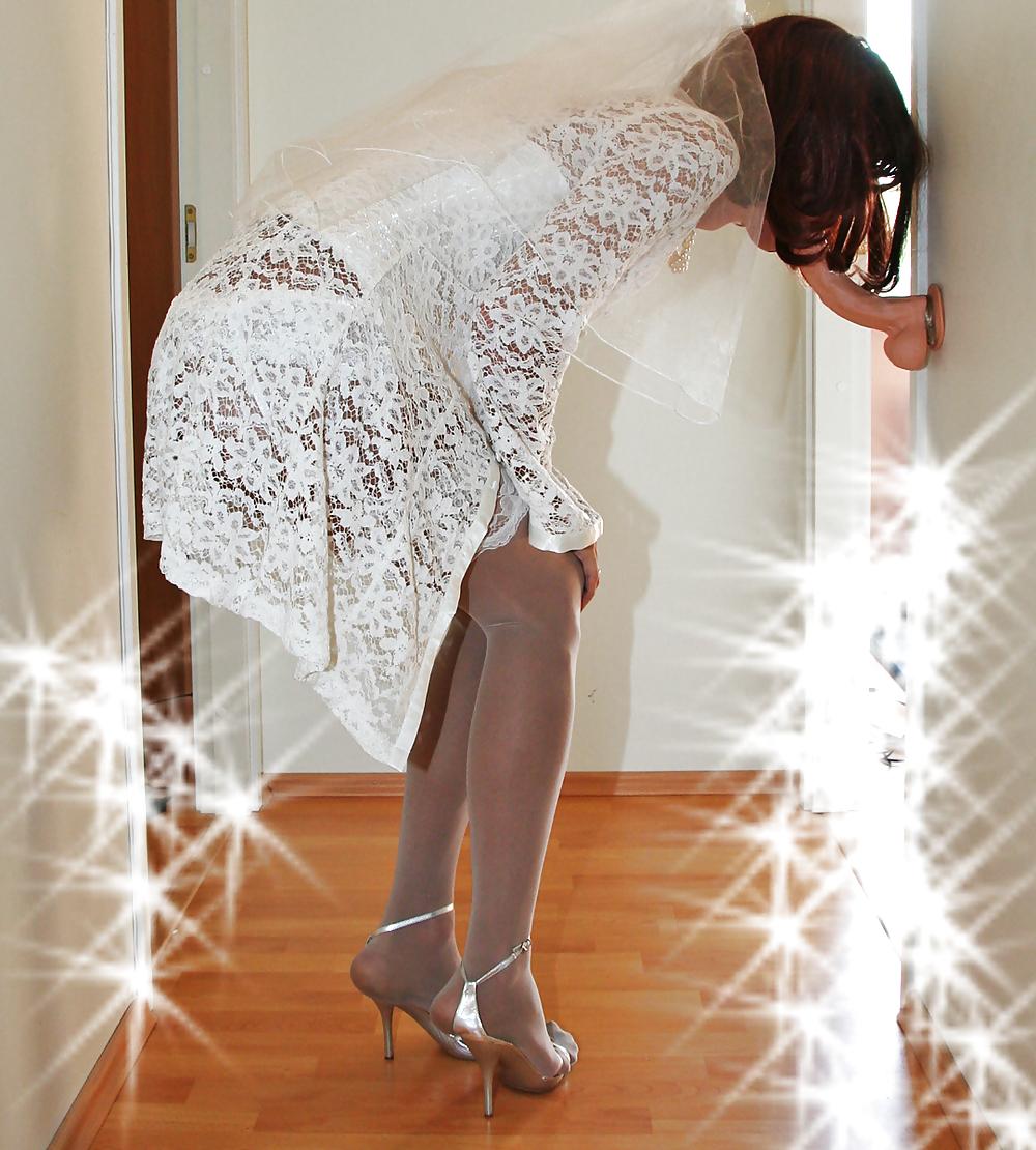 16P I am a slutty bride!