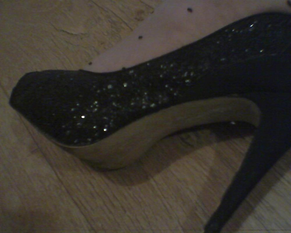20P High Heels, Tights & Feet