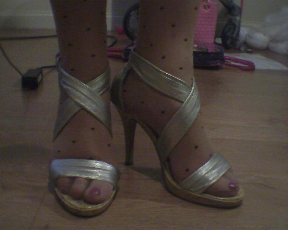 20P High Heels, Tights & Feet