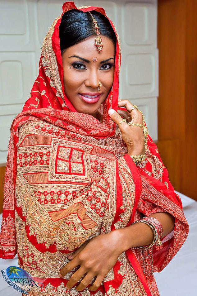 14P Areeya dressed as an Indian goddess