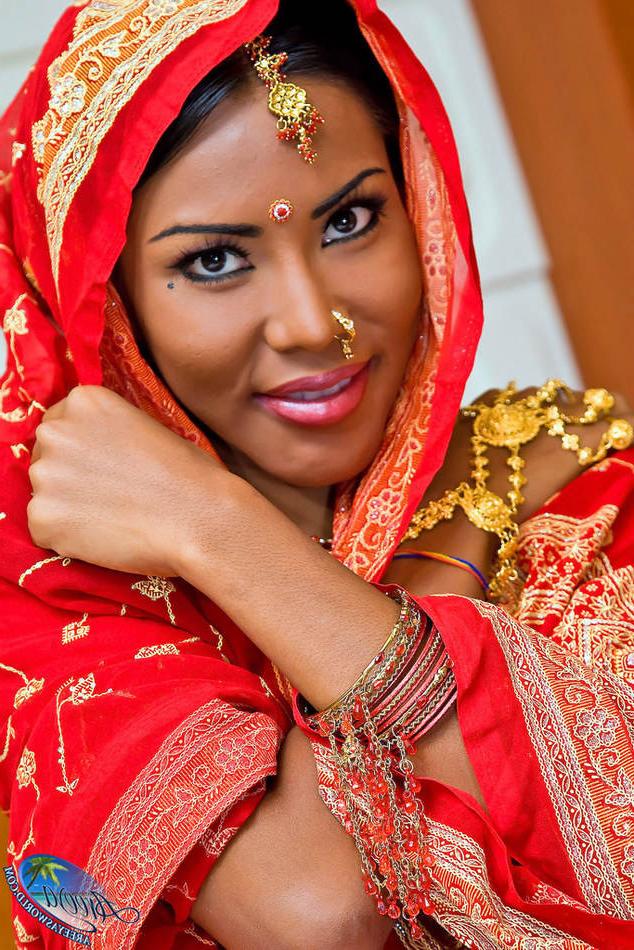 14P Areeya dressed as an Indian goddess