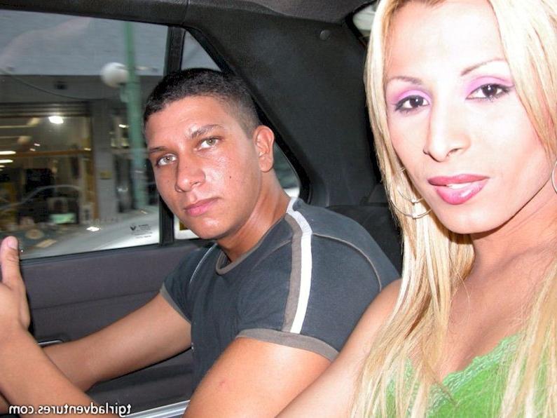 15P Foxy blonde tranny take it in the ass