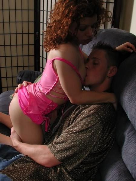 20P Big cock sucking kinky tranny