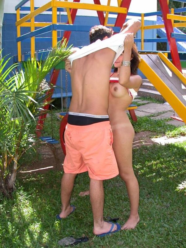 20P Outdoor busty tranny sex