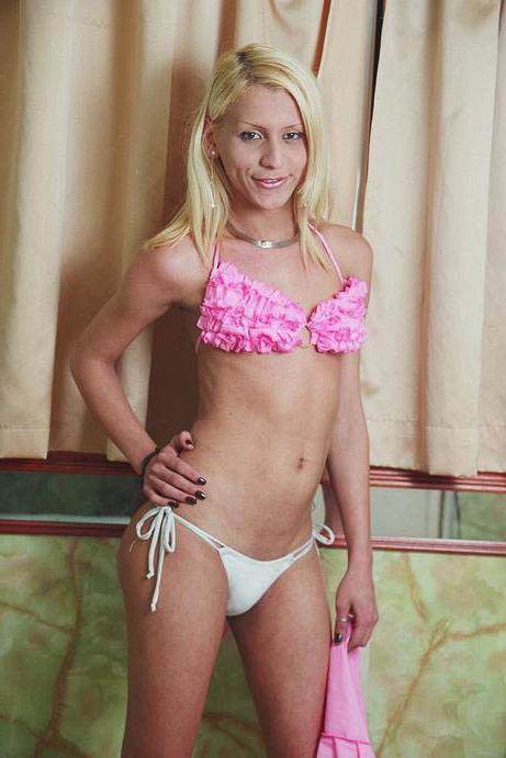 16P Blonde Tranny In Bikini Playing With Her Big Cock