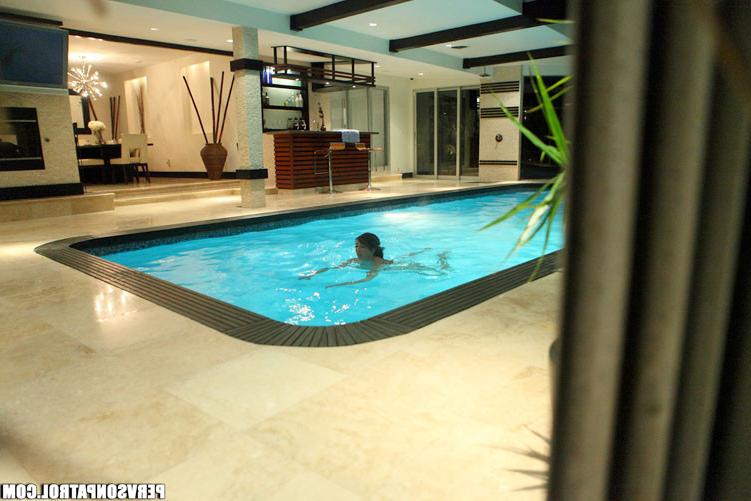 17P Cute teen babe swimming naked and getting busted by voyeur