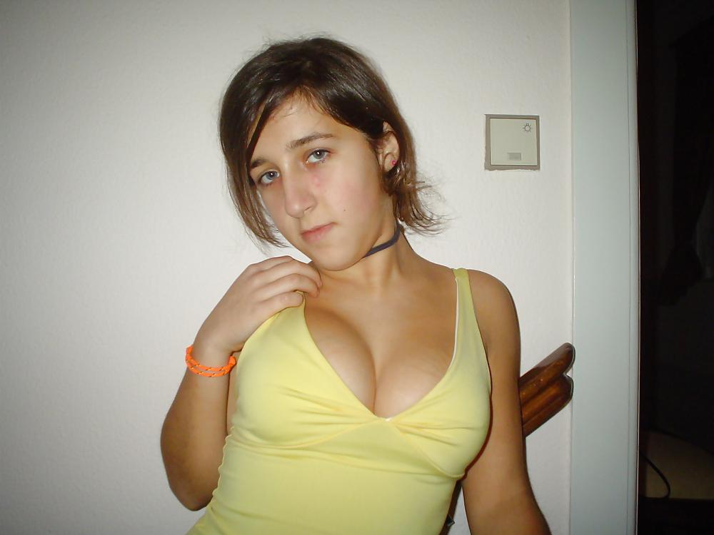 25P Cute Lesbian Teen