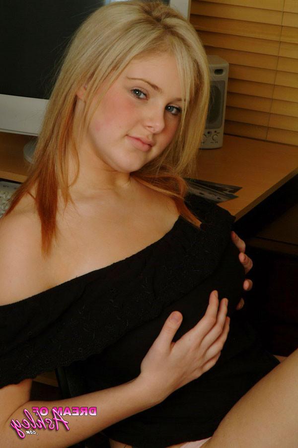 15P Big boobed blonde ashley sucking on a lollipop