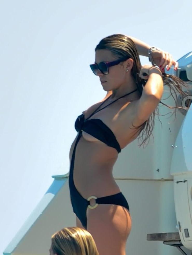 25P Abbey Clancy Topless