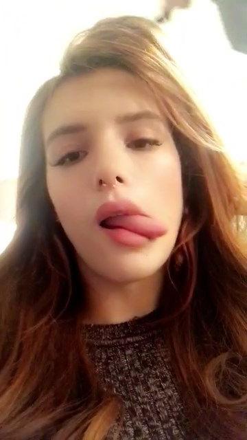 10P Bella Thorne Topless