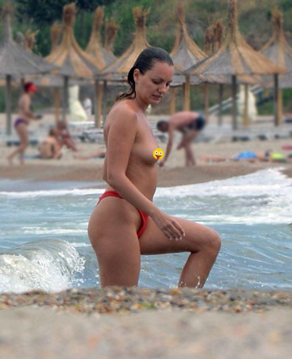 4P Alexandra Stan Topless