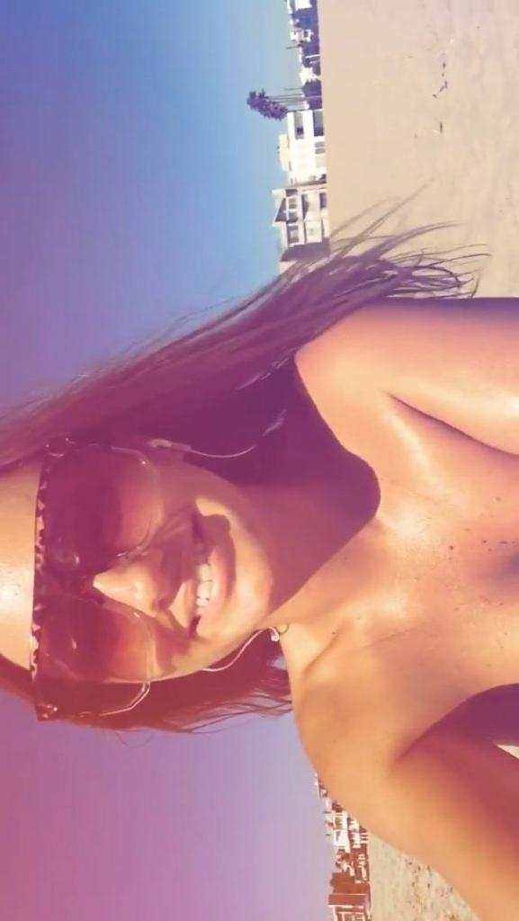 11P Alexandra Stan Topless