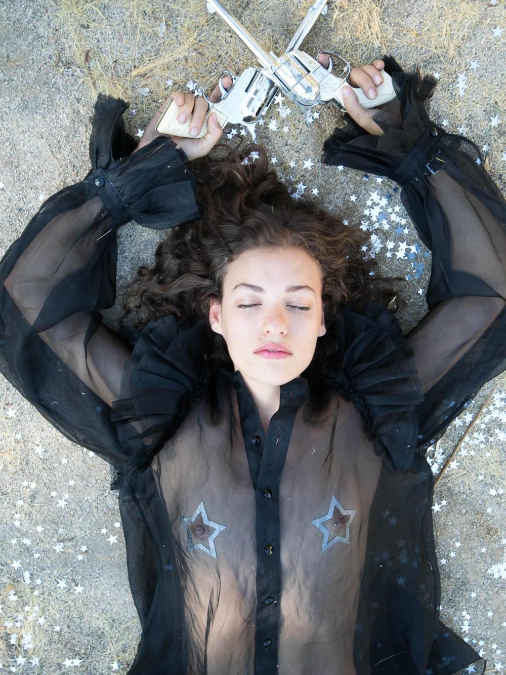 17P Amber Flowers & Sky Topless
