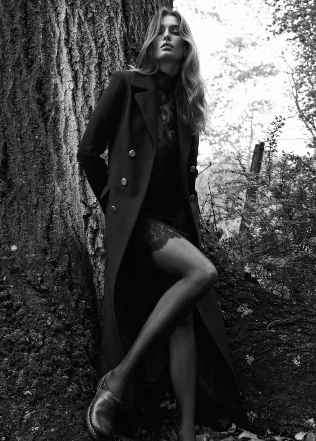 6P Andreea Diaconu Topless Photos