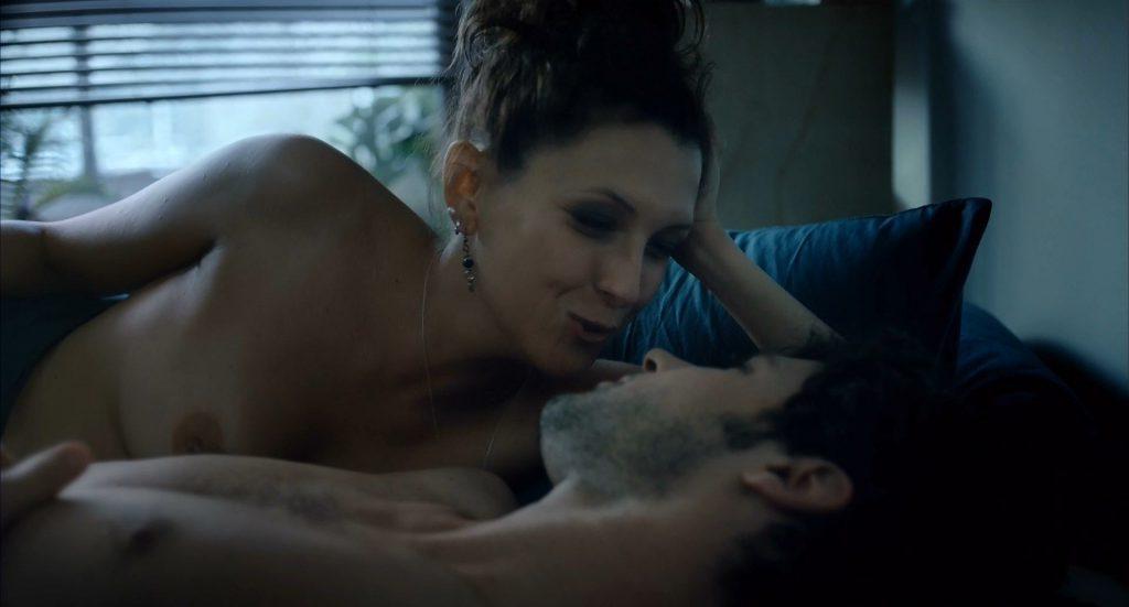 5P Antonella Costa Topless