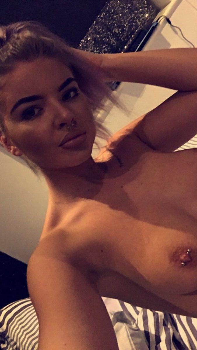 7P Topless Photos of Beth Spiby