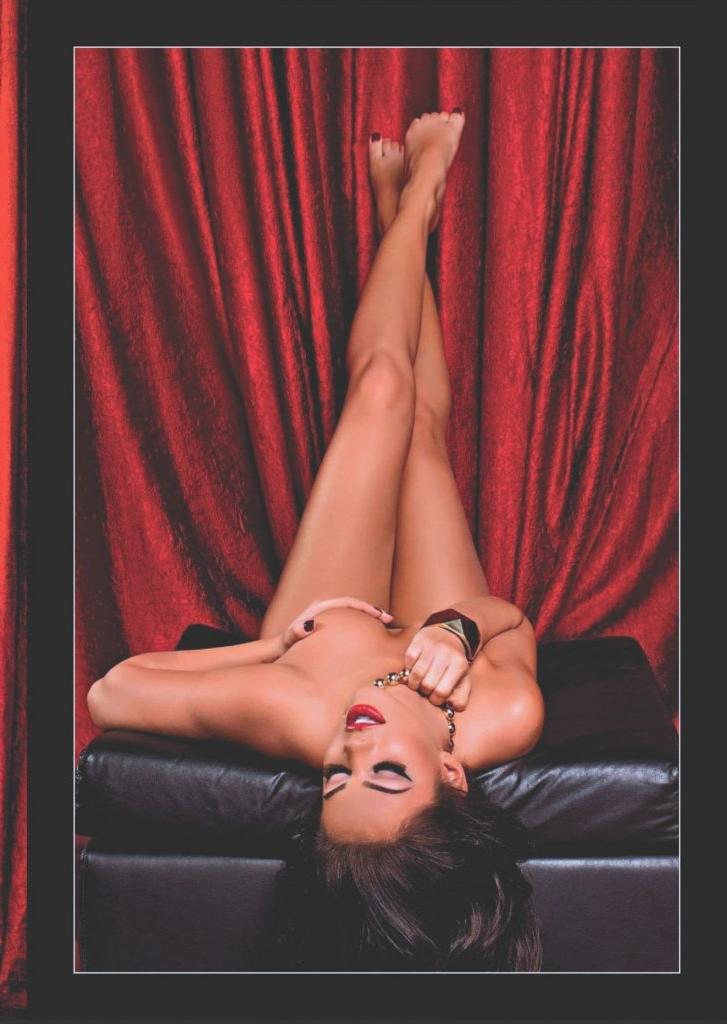 10P Bojana Marinova’s Kinky Curtain Call