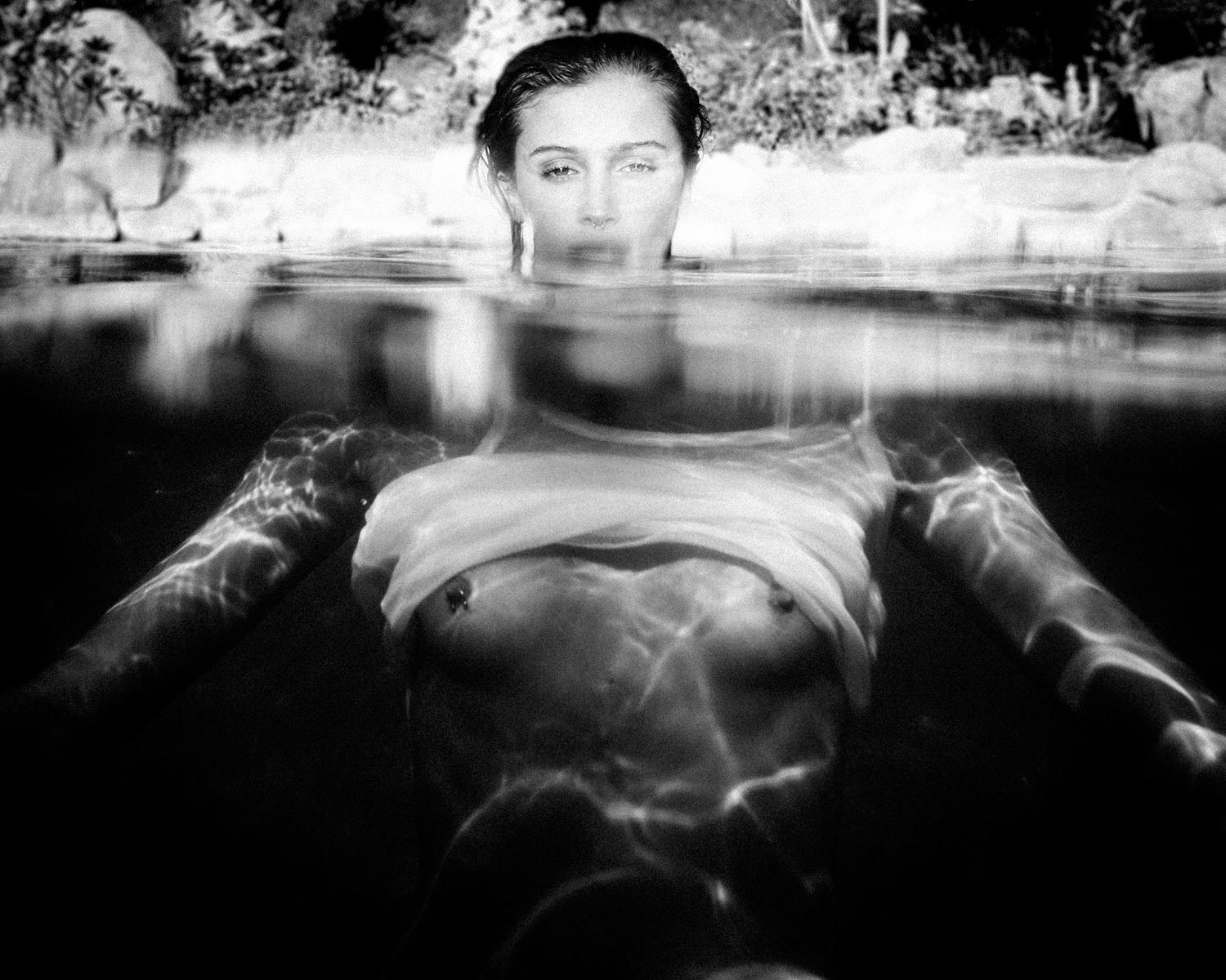 9P Cailin Russo Topless Photos