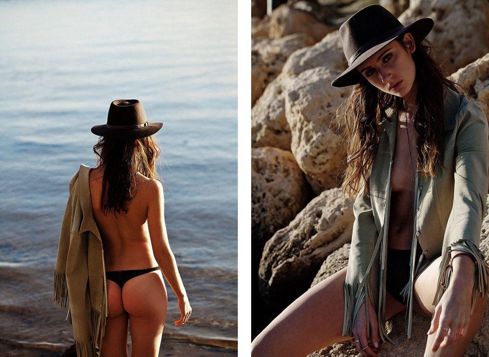 10P Topless photos of Caitlyn King