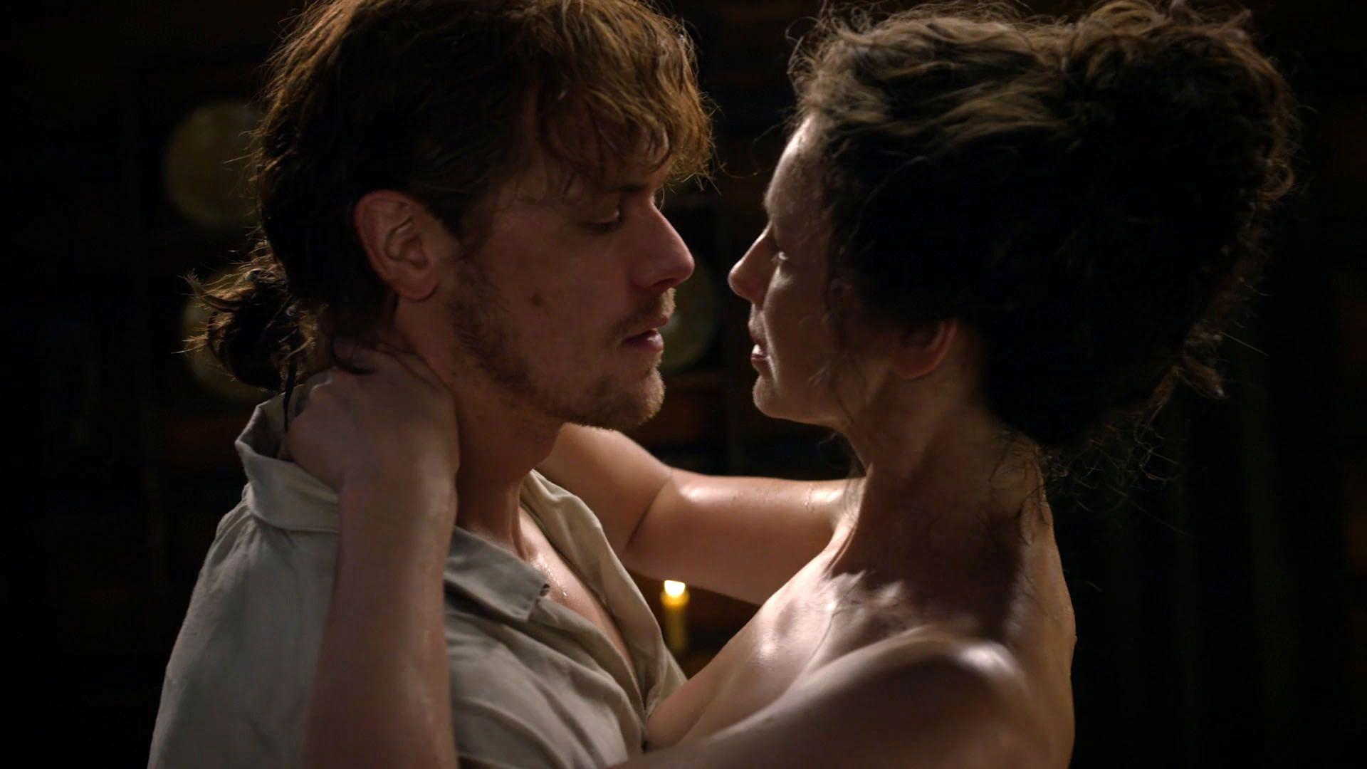 8P Caitriona Balfe Topless
