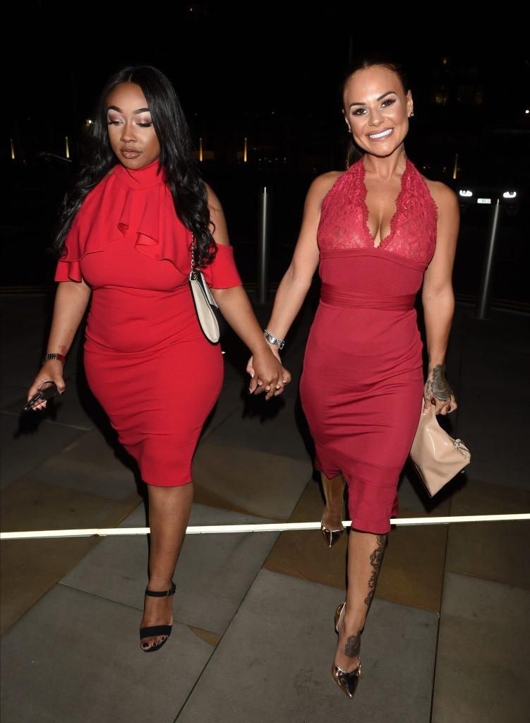 25P Chantelle Connelly Looks Really Great In Red