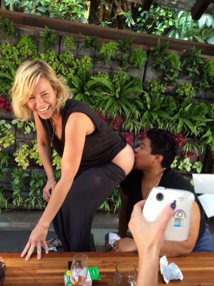 25P Chelsea Handler Topless